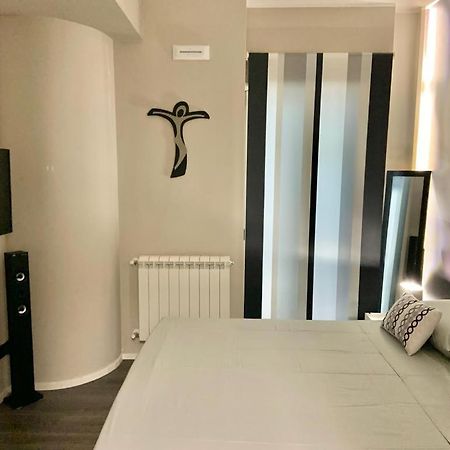 Relais Casa Via Generale Del Buono 13 Milazzo Apartment Bagian luar foto