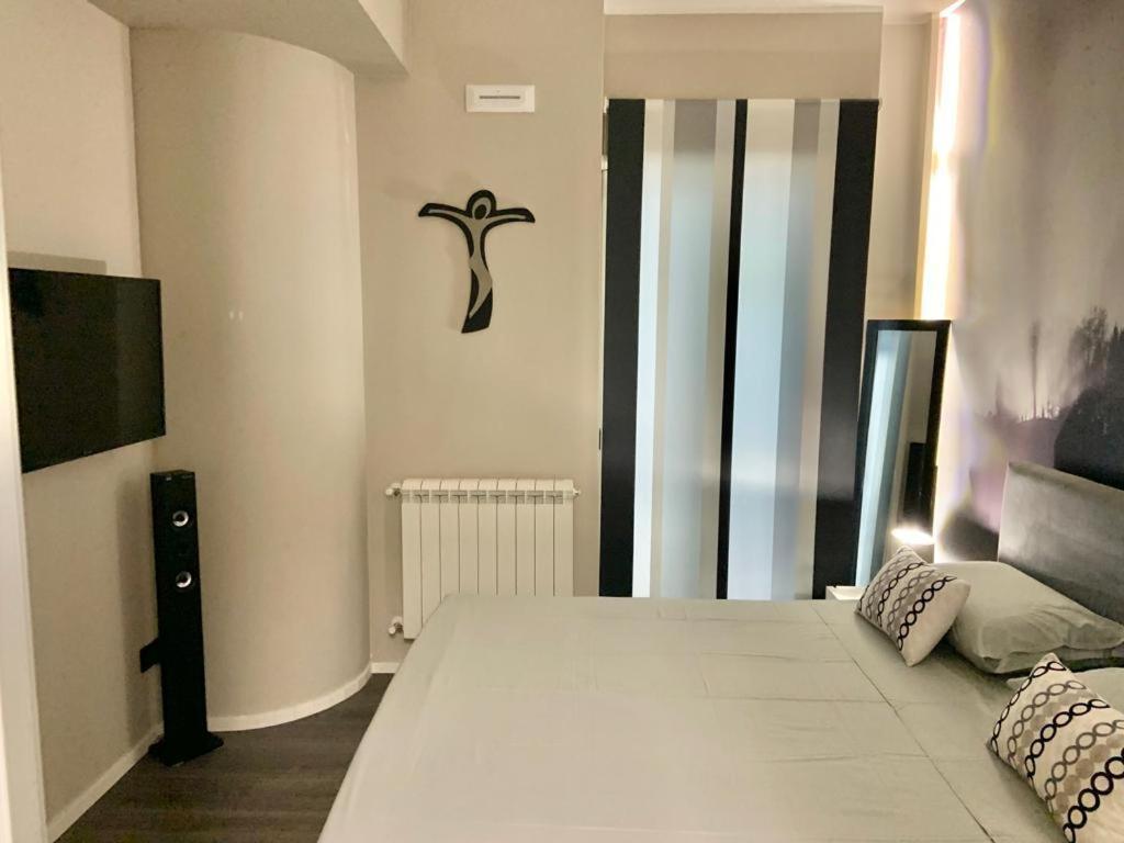 Relais Casa Via Generale Del Buono 13 Milazzo Apartment Bagian luar foto
