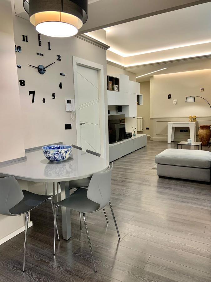 Relais Casa Via Generale Del Buono 13 Milazzo Apartment Bagian luar foto