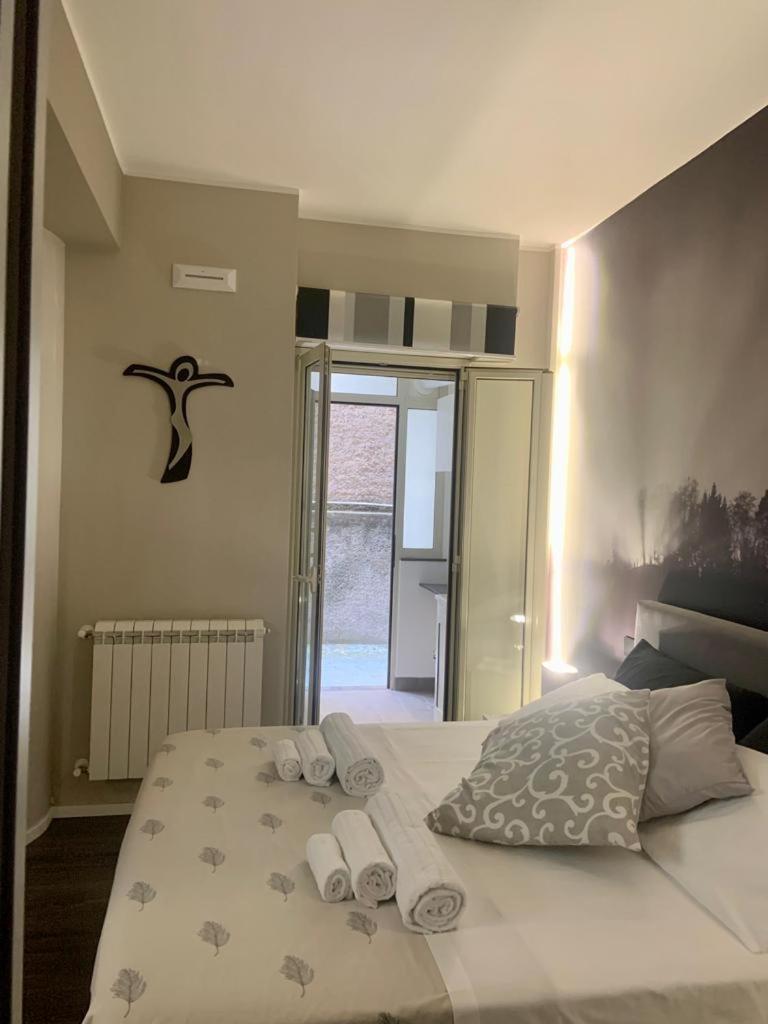 Relais Casa Via Generale Del Buono 13 Milazzo Apartment Bagian luar foto